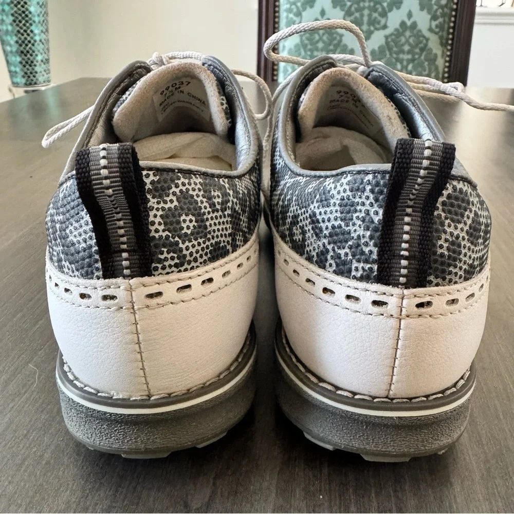 FootJoy Cap Toe Women golf shoes white gray animal print size 7.5 M